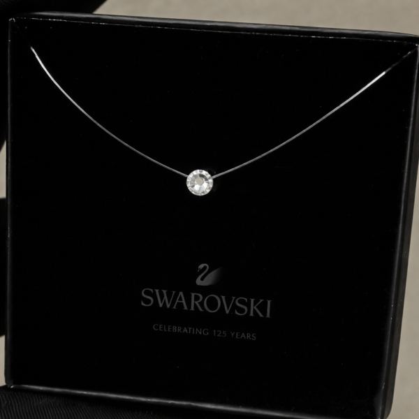 Колие от бижутерска корда с кристал Swarovski