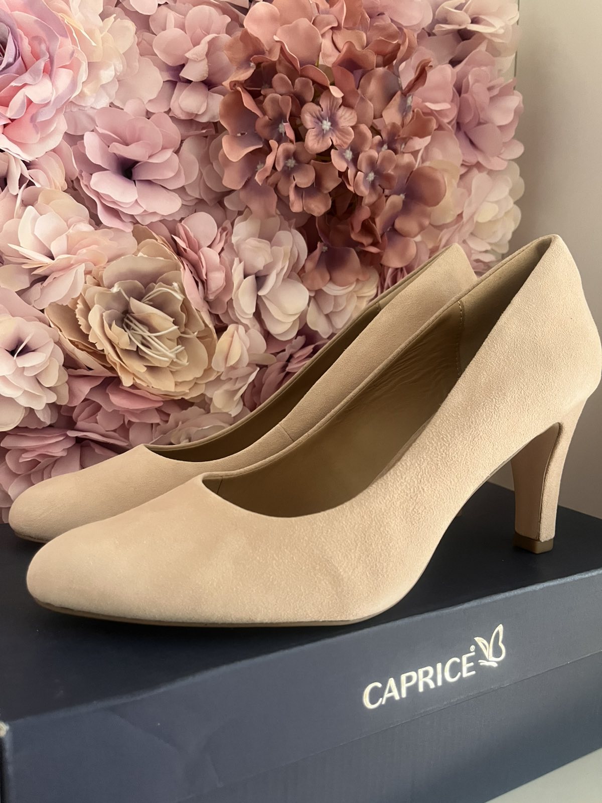 Кожени обувки с ток Caprice
